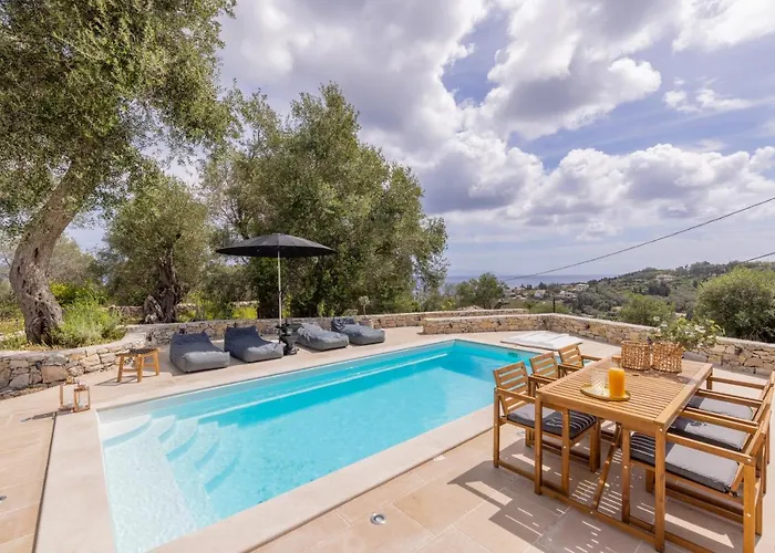 Tatil Evi Entire Filitsa's Stonehouse In Paxos With Pool